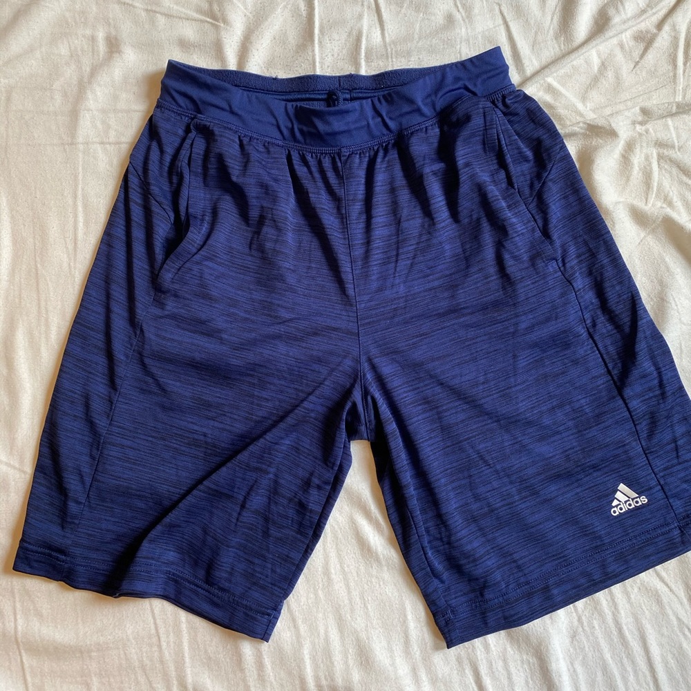 Adidas men’s medium shorts